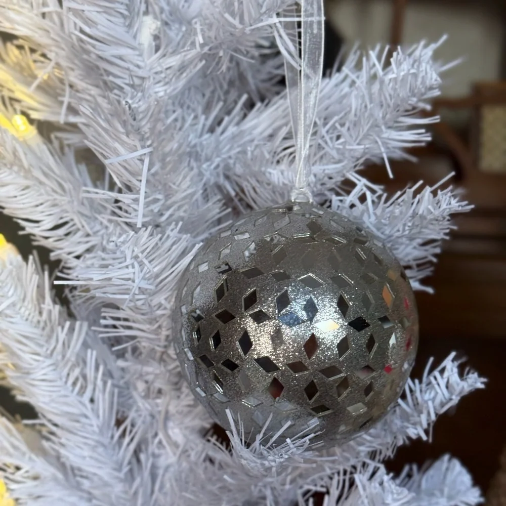 XL Vintage 1999 Silver Mosaic Holiday Heavy Ornament